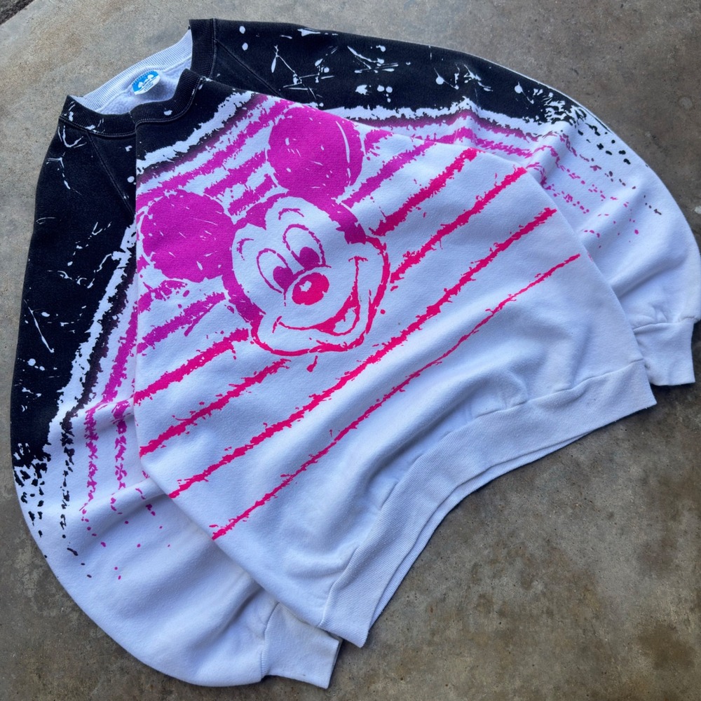 Vintage 90s Disney Mickey Mouse All Over Print Neon Sweatshirt XL (k2)